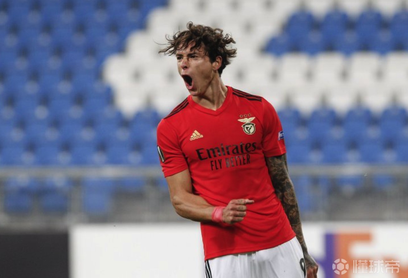 包含阿尔梅里亚小将展现潜力，球队前景一片光明的词条