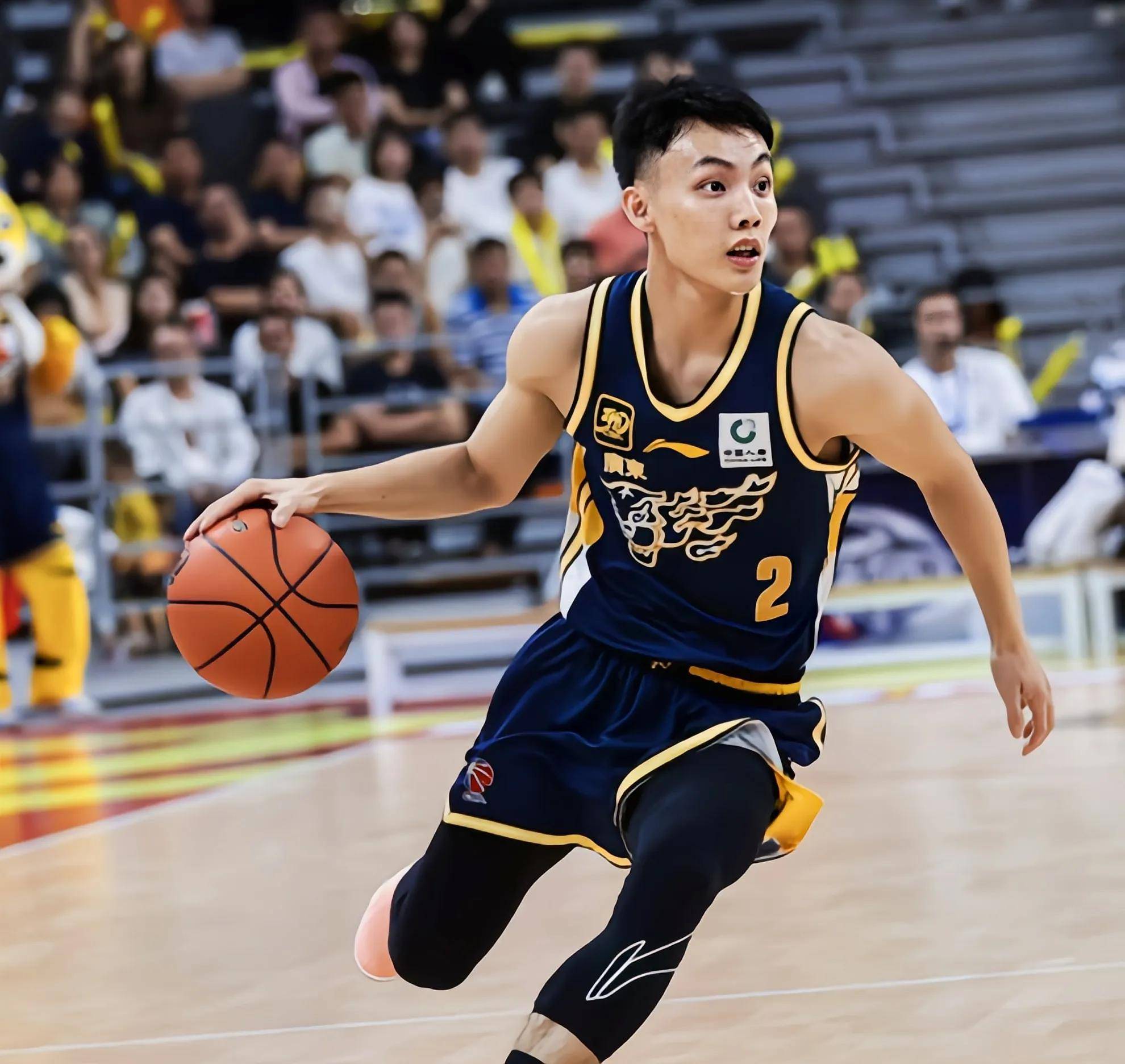 开云体育-广东男篮成功逆转，全队表现抢眼