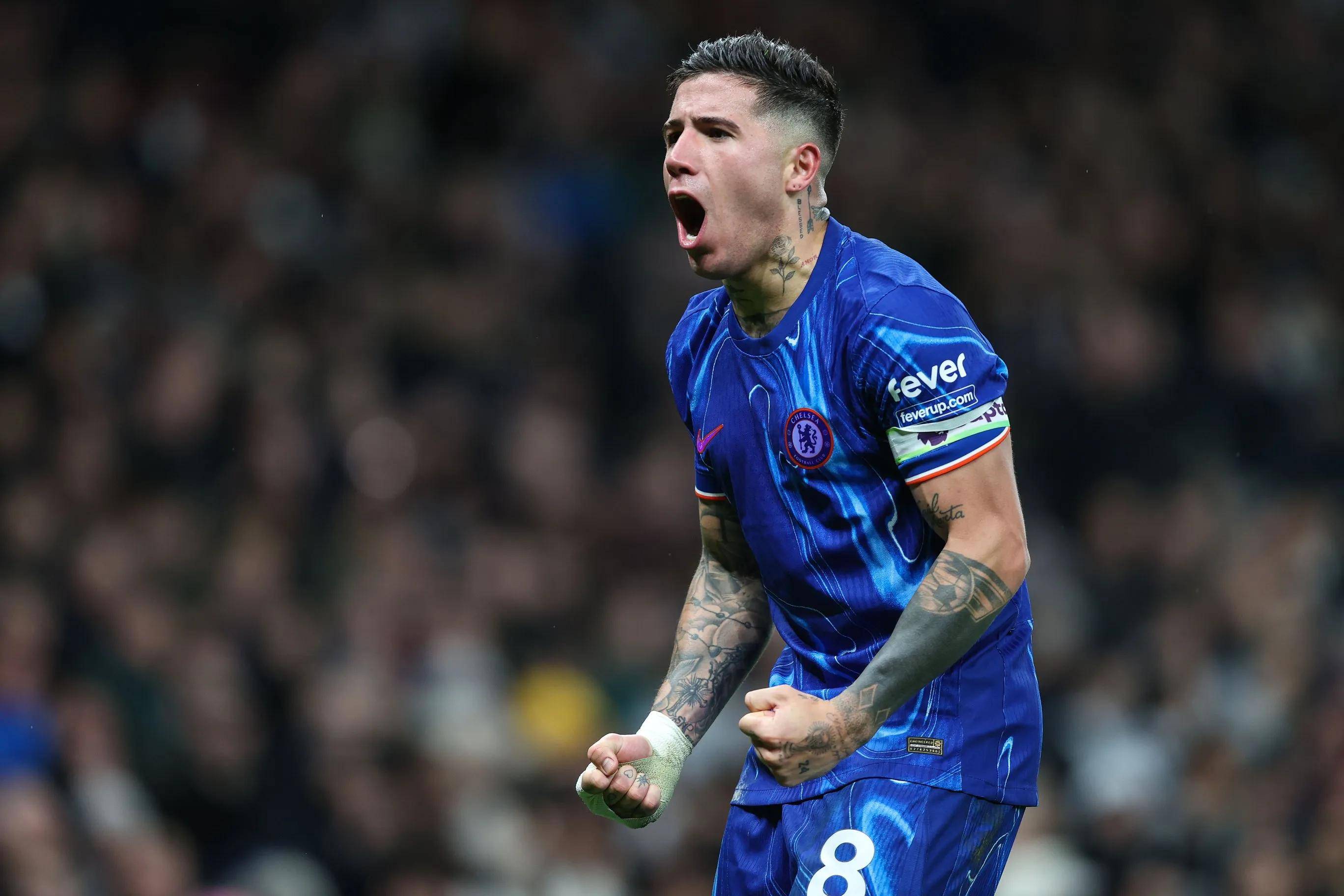 切尔西对阵巴塞罗那，蓝军传统巨人上演激情拼搏的简单介绍