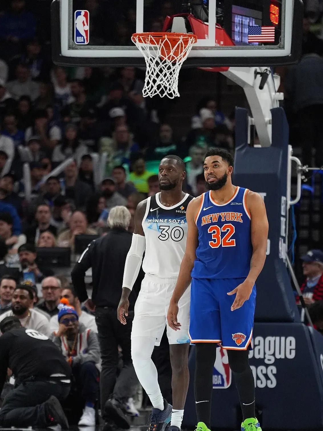 开云体育平台APP-神奇三分！唐斯致胜关键时刻帮助森林狼取胜的简单介绍