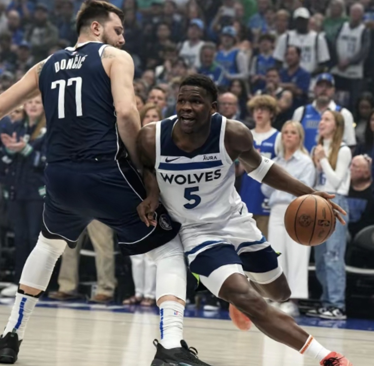 神奇三分！唐斯致胜关键时刻帮助森林狼取胜的简单介绍