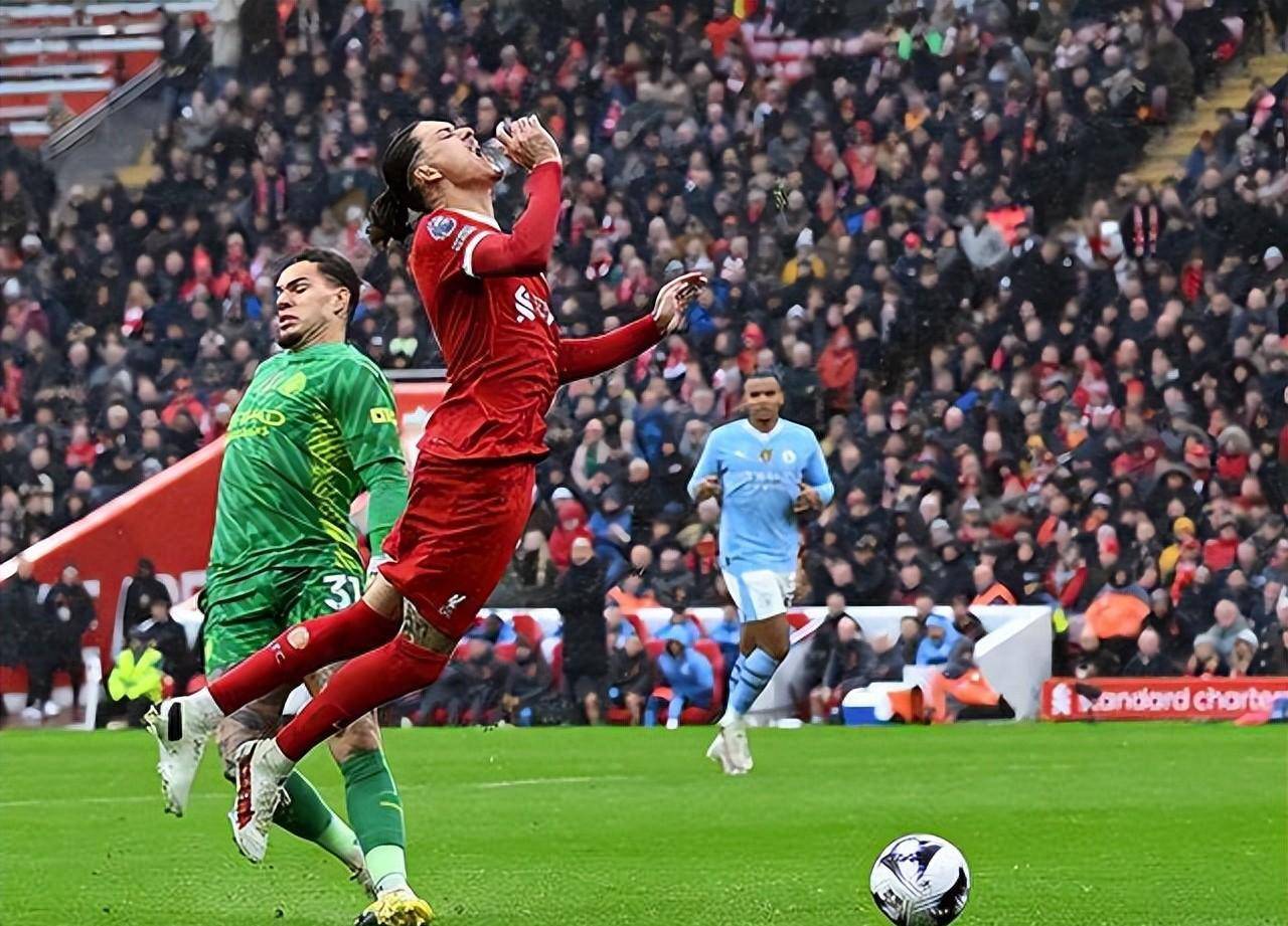 开云平台-曼城战平对手，激烈比赛无胜负