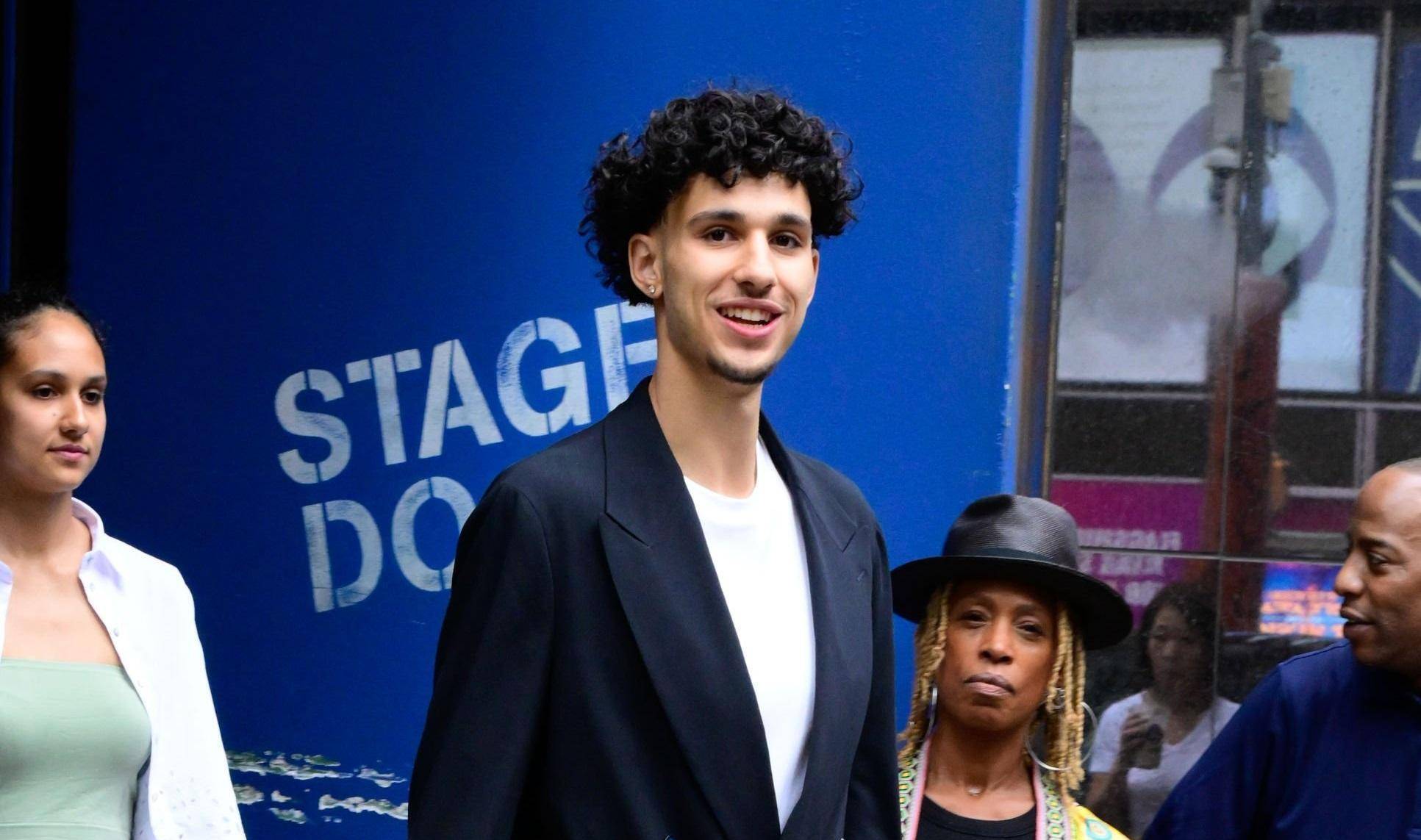 亚特兰大新秀表现抢眼,成为球队亮点 亚特兰大新秀表现抢眼,成为球队亮点