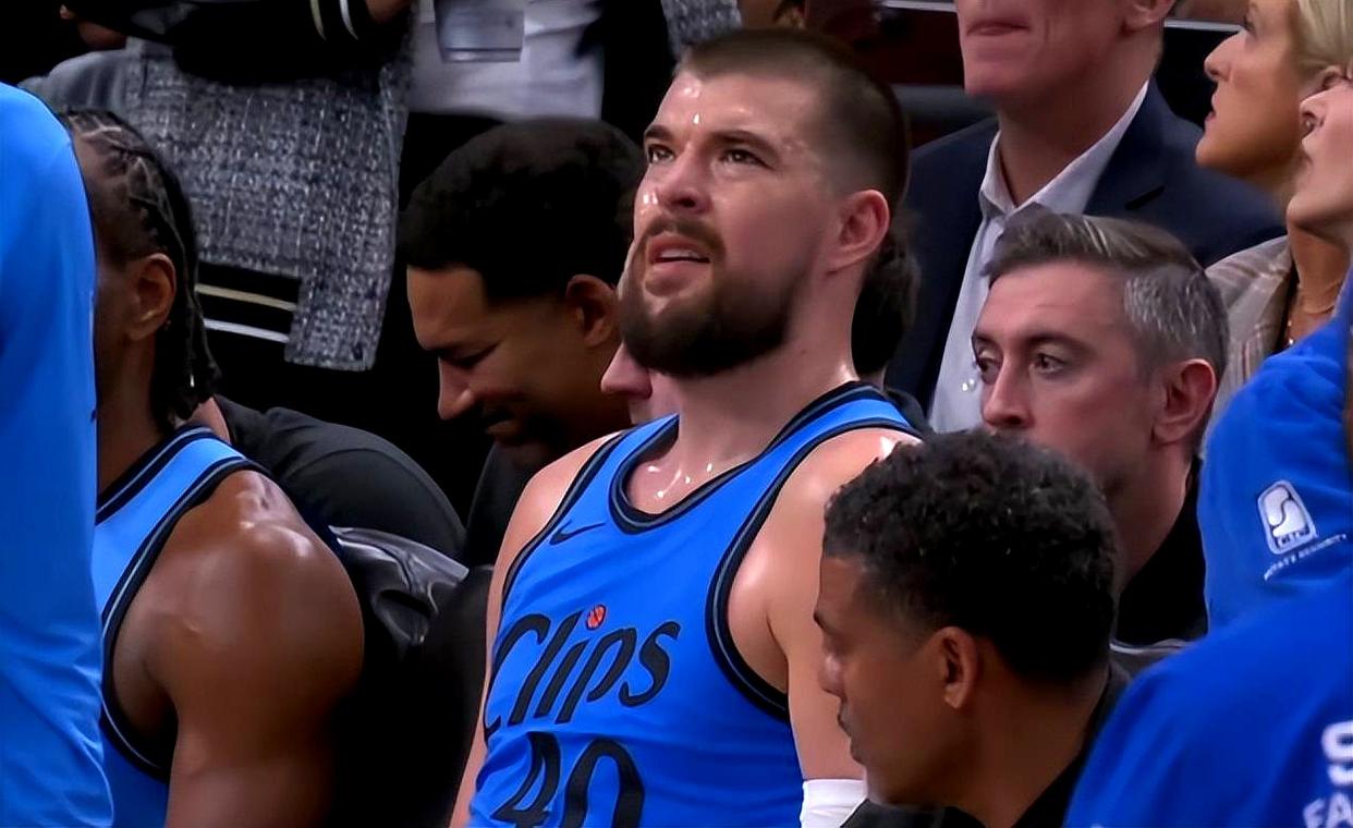 包含快船全队爆发送灰熊三连败,科怀伦状态火热的词条 包含快船全队爆发送灰熊三连败,科怀伦状态火热的词条