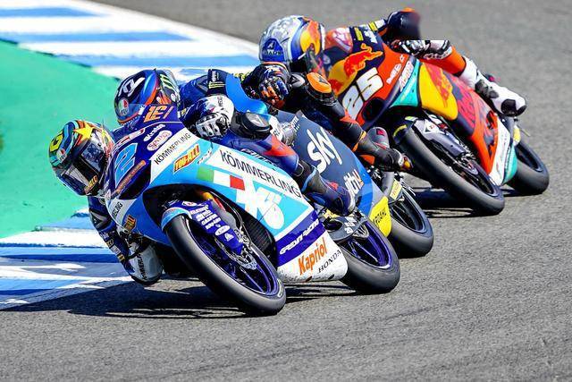 台湾队在比赛中展现强大战斗力 台湾队在比赛中展现强大战斗力