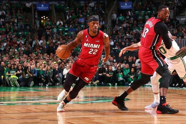 包含捷克战胜斯洛伐克,实现反超领先的词条 包含捷克战胜斯洛伐克,实现反超领先的词条