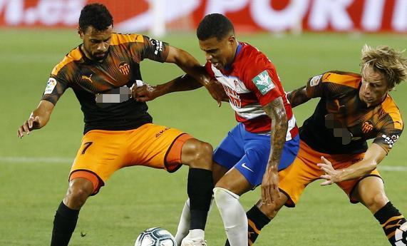 开云体育-关于技战术派对决，双方势均力敌的信息