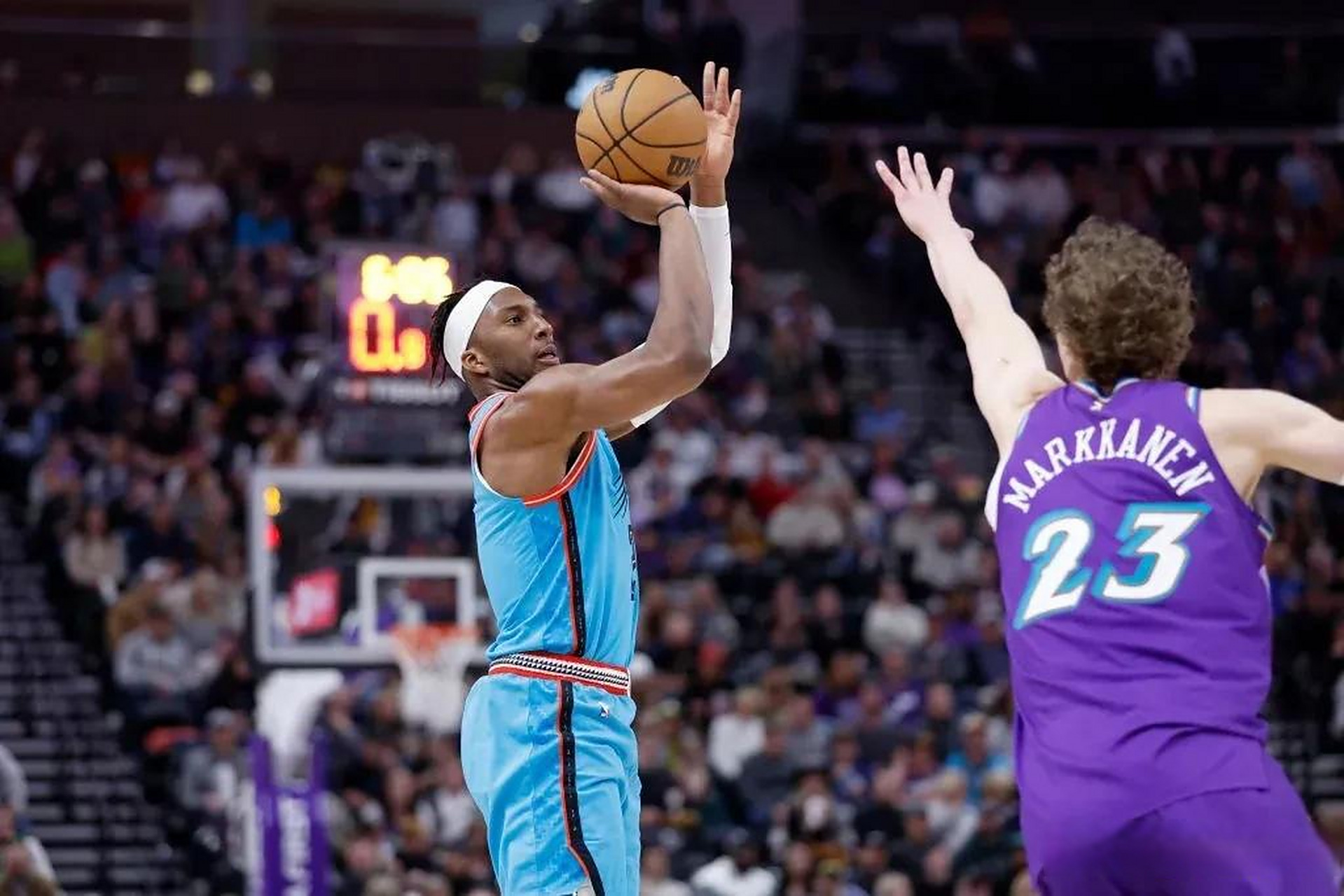 包含爵士擒下太阳，高质量比赛取得胜利的词条