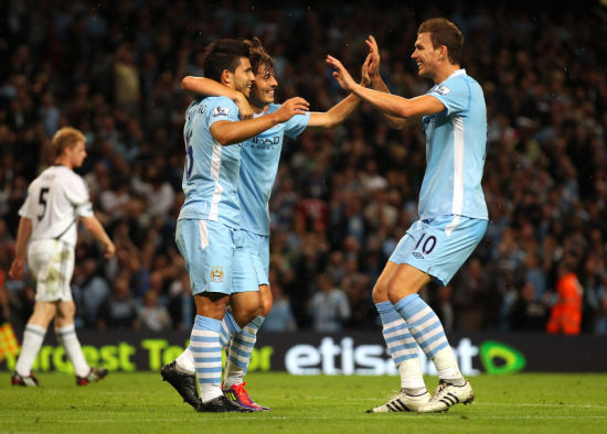 国际米兰鏖战中国，阿圭罗扛起全队