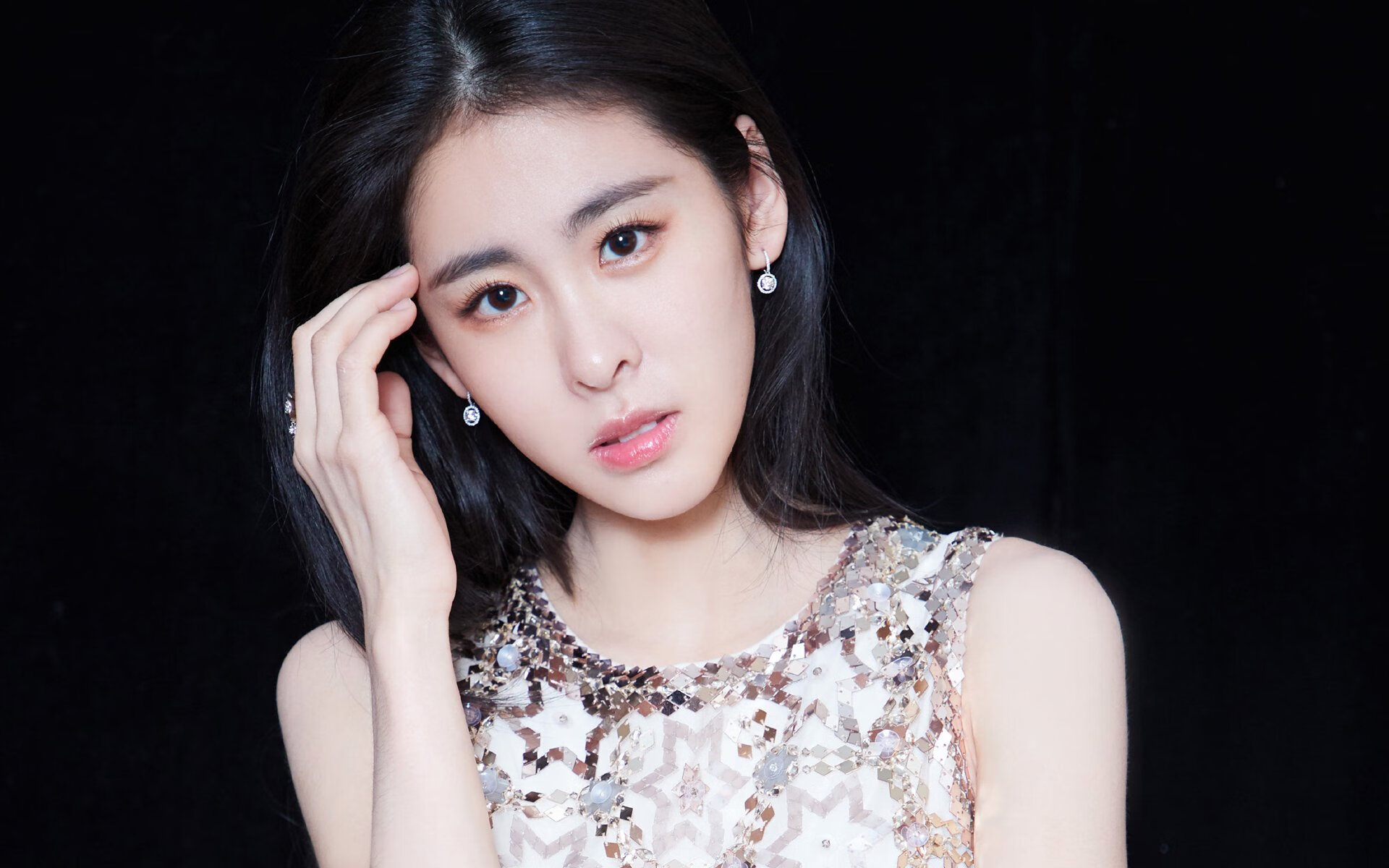 开云体育APP下载-英超争冠之夜与西亚卡姆的统治级数据，双星闪耀的体育盛宴