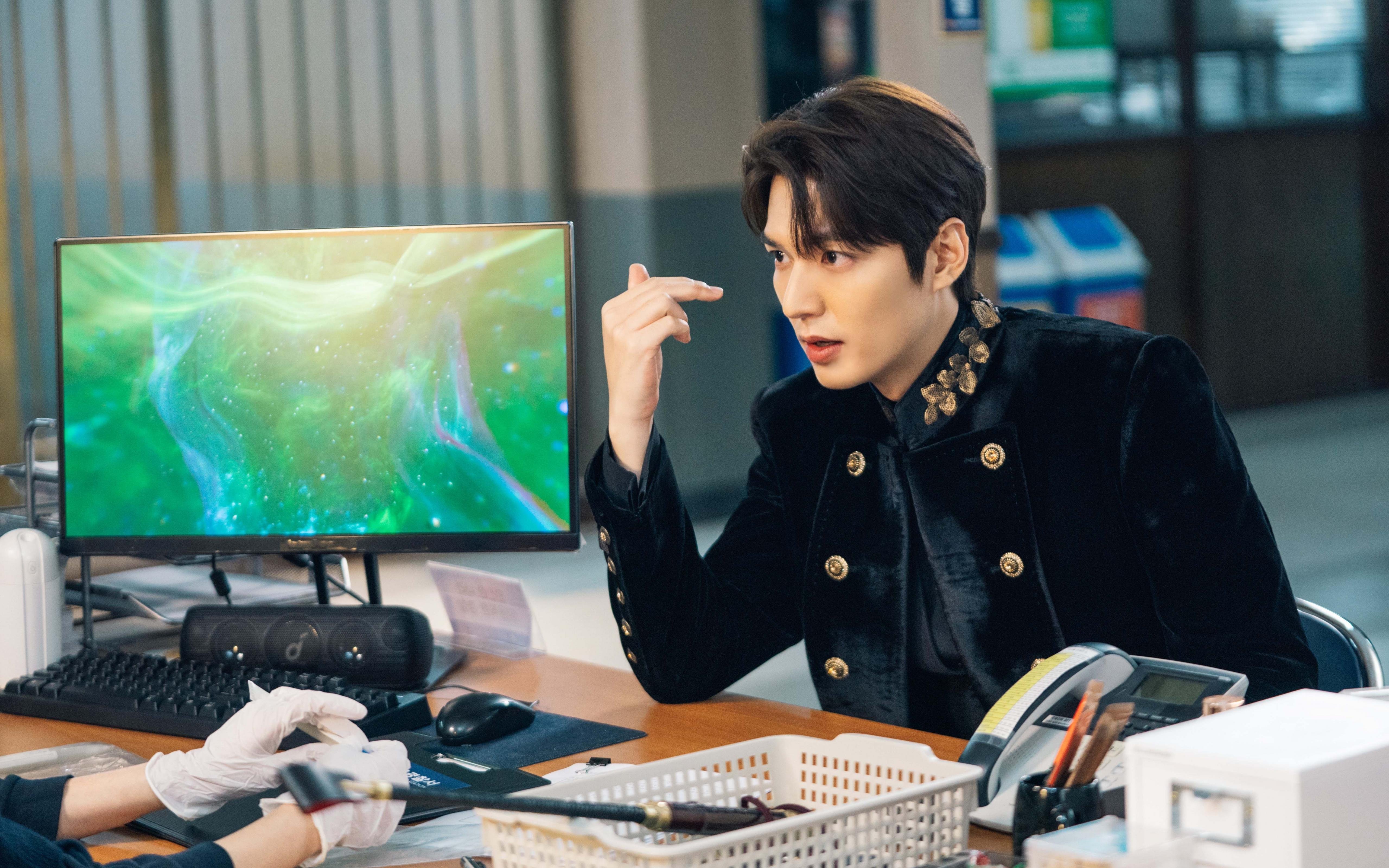 英超争冠焦点战，挪威神锋哈兰德强压阿根廷铁闸