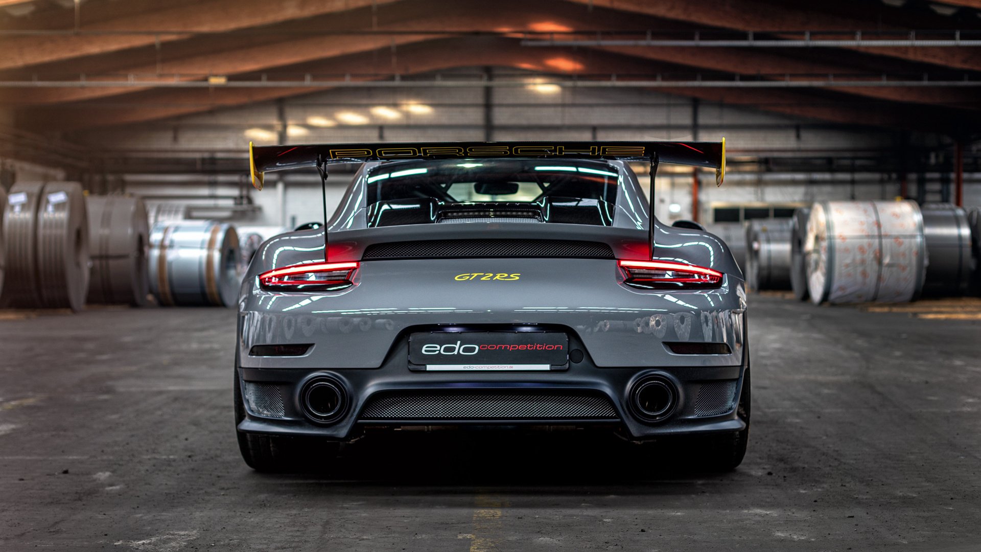 开云体育登录-压哨绝杀！布克扛起全队，雄鹿险胜步行者上演逆转奇迹