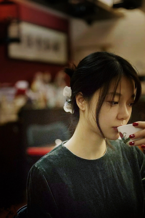 篮球之夜，76人轻取魔术，库里压制级发挥引领胜利风暴